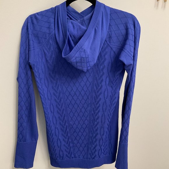 Lululemon Long Sleeve Hoodie with Thumbholes - As Seen on Tessa Virtue! - Picture 2 of 4